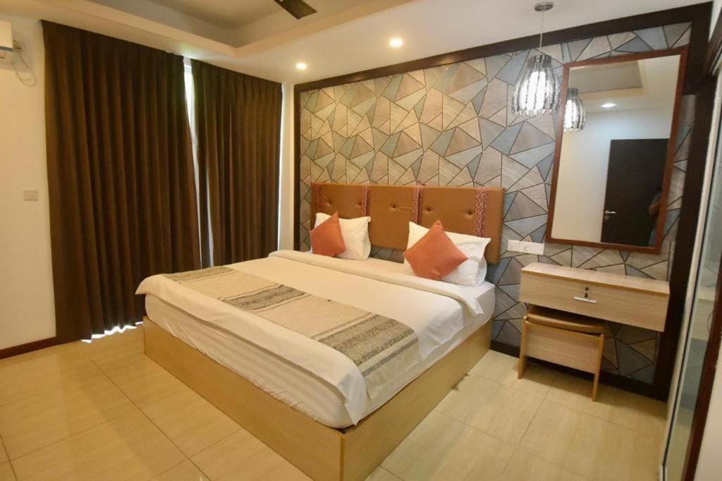 Nb Grand Hotel Hulhumale Exterior photo