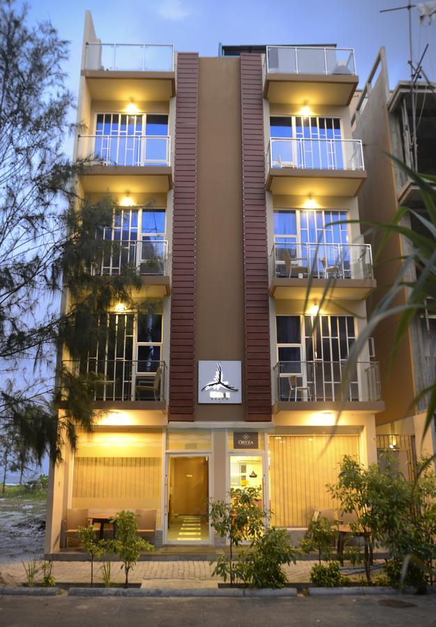 Nb Grand Hotel Hulhumale Exterior photo